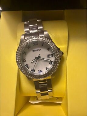CLEARANCE!!  INVICTA ANGEL MOTHER OF PEARL 34mm WOMANS WATCH HIGH END $279